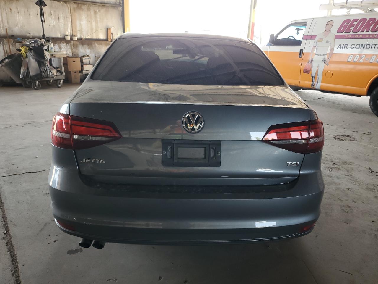 3VWDB7AJ9JM205291 2018 Volkswagen Jetta Se