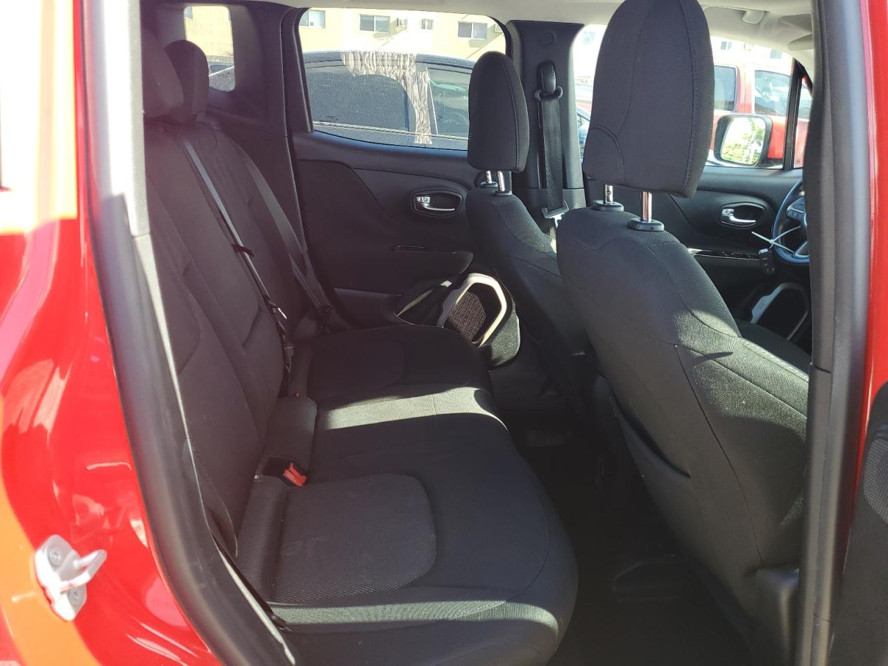 ZACCJABT9FPB88737 2015 Jeep Renegade Latitude