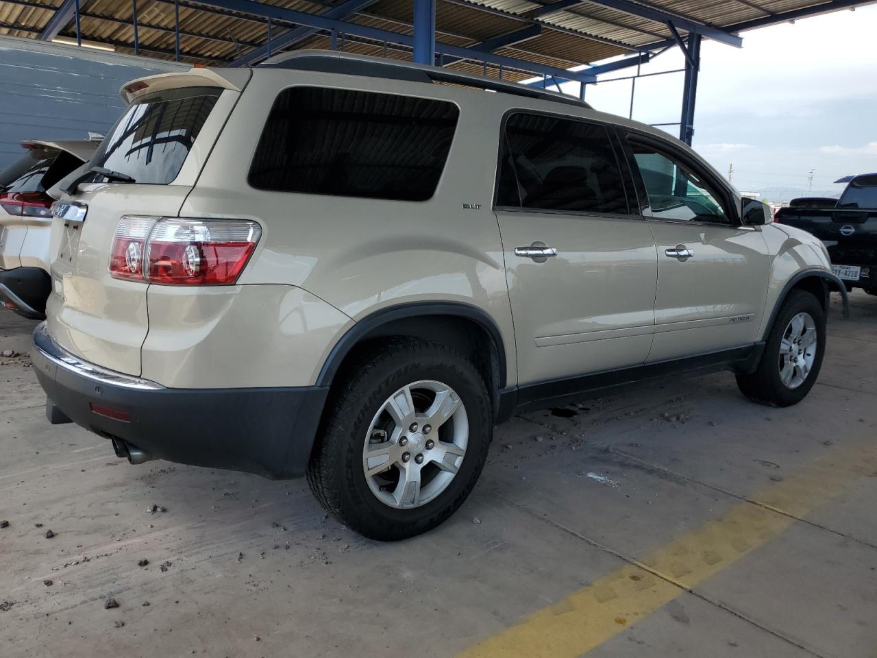 2008 GMC Acadia - Image 3
