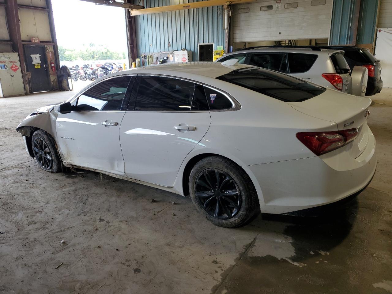 1G1ZD5ST6KF115971 2019 CHEVROLET MALIBU - Image 2