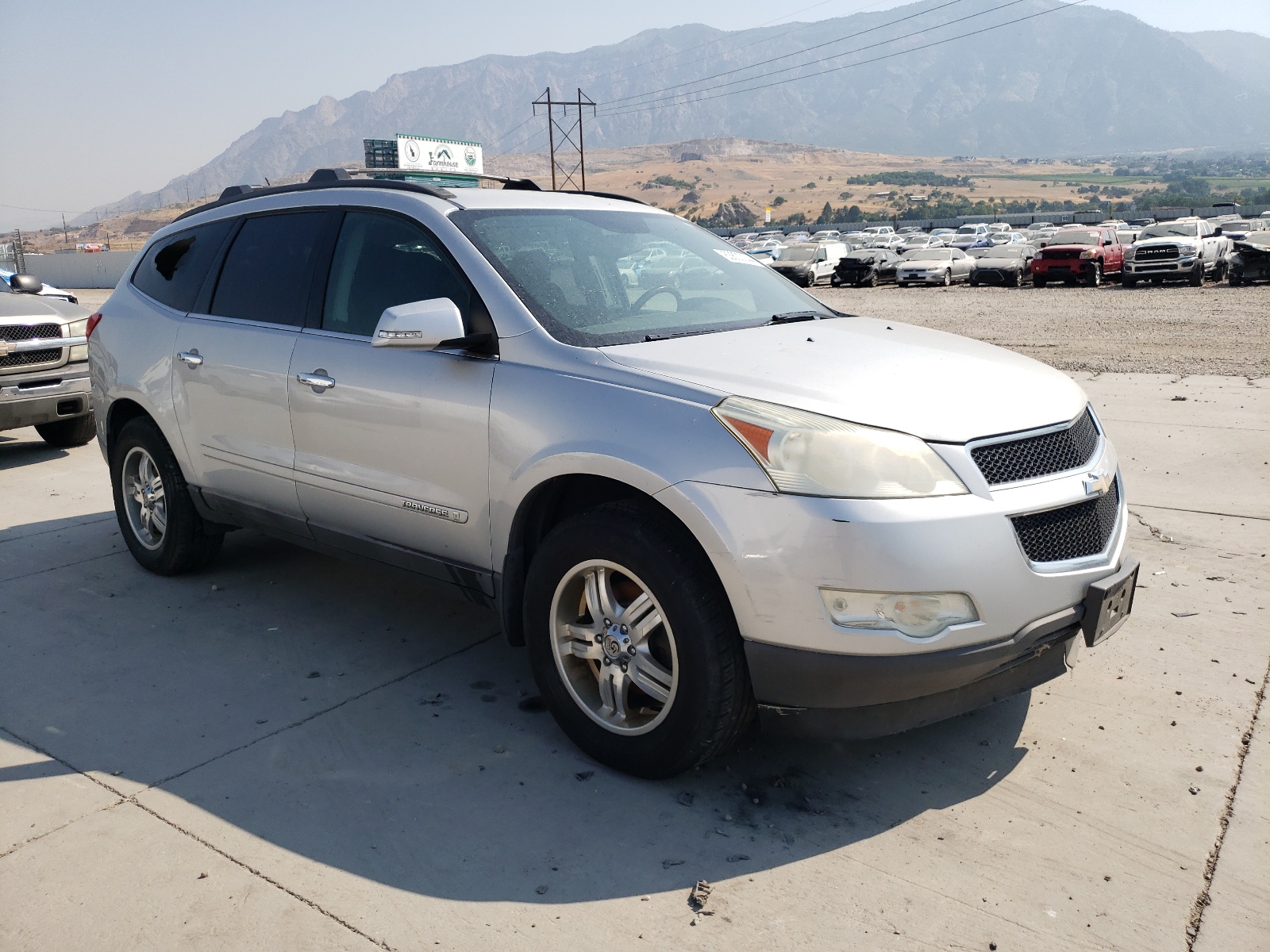 1GNEV23D19S139936 2009 Chevrolet Traverse Lt