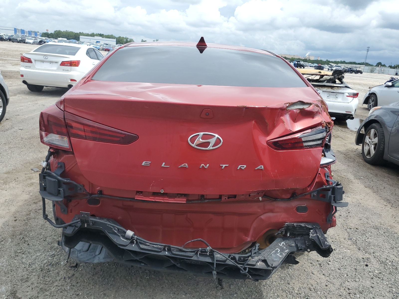 5NPD84LF4KH415961 2019 Hyundai Elantra Sel