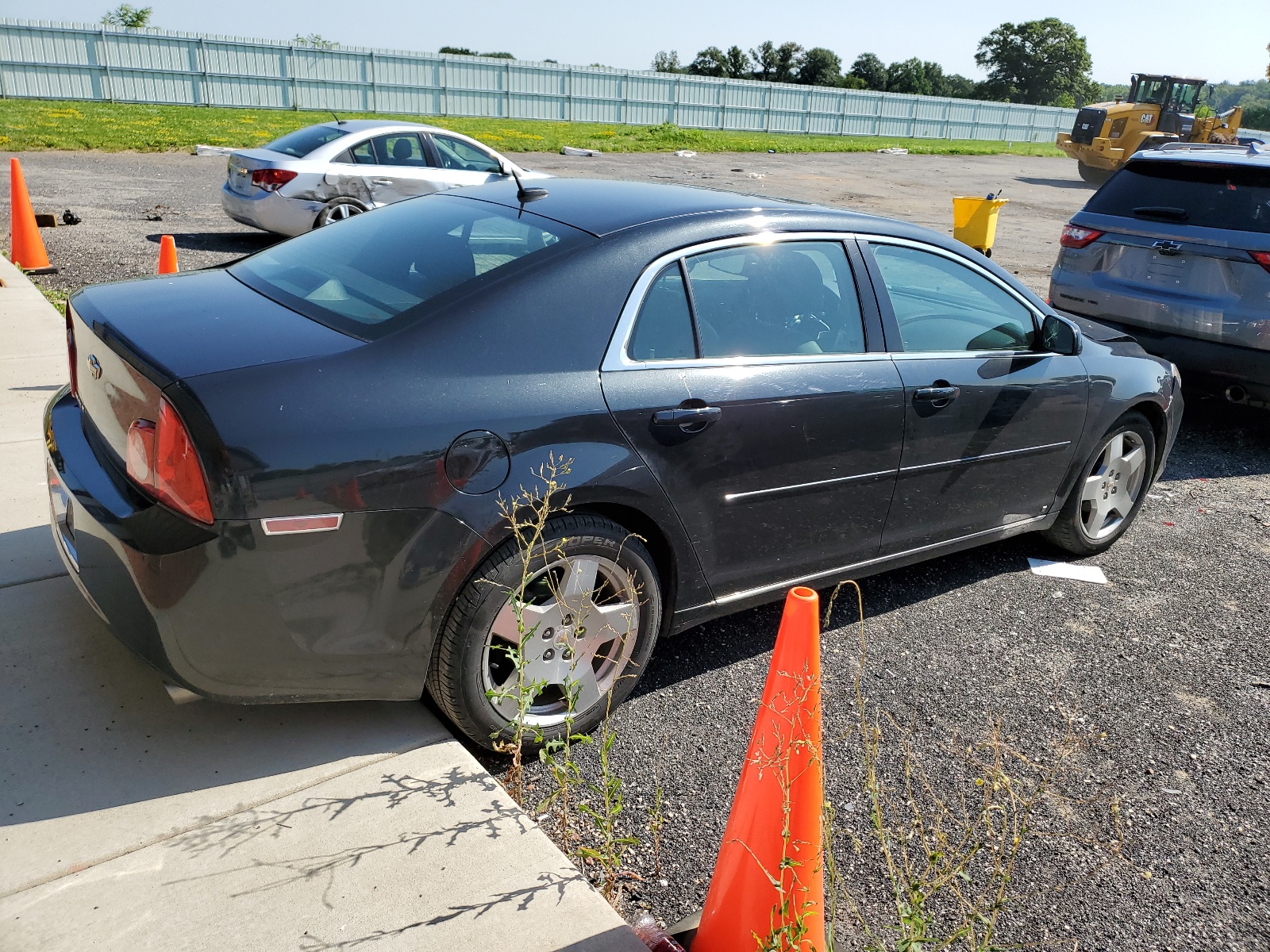 1G1ZD5E74A4111930 2010 Chevrolet Malibu 2Lt