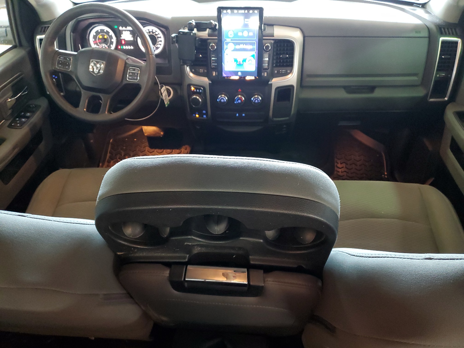 1C6RR7LT6JS288096 2018 Ram 1500 Slt