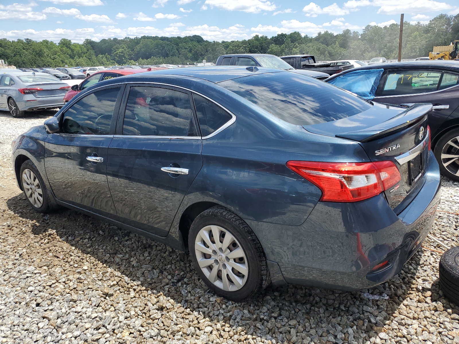 2017 Nissan Sentra S vin: 3N1AB7AP0HY311662