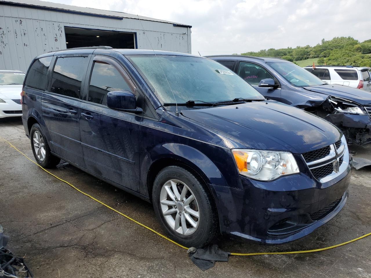 2014 Dodge Caravan - Image 4