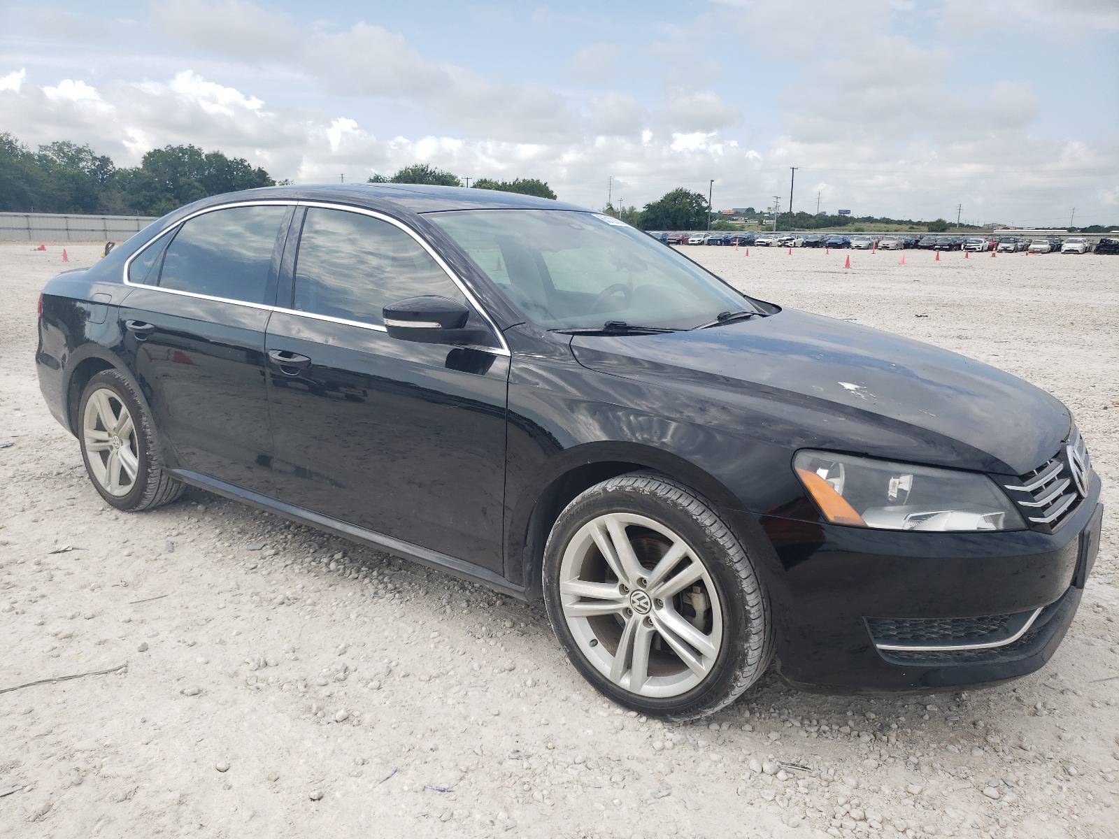 2014 Volkswagen Passat Se vin: 1VWBN7A31EC077362