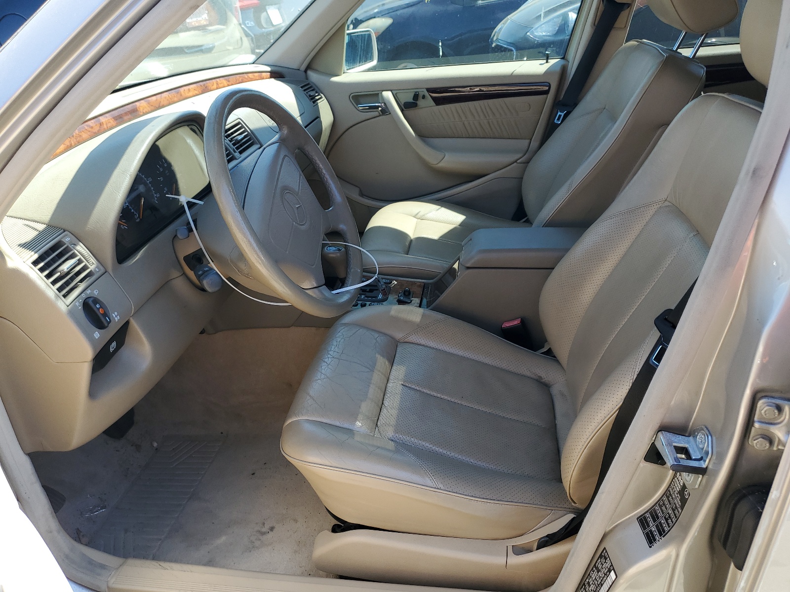 WDBHA23G2WA590837 1998 Mercedes-Benz C 230