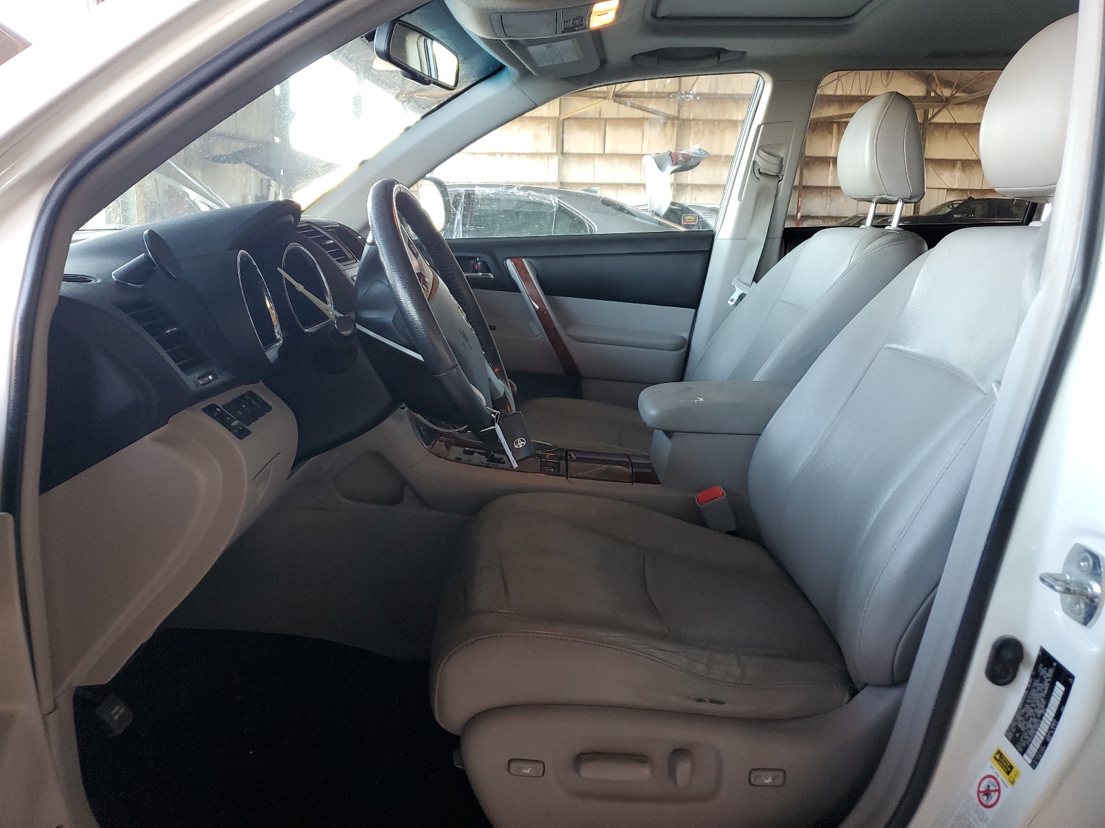 5TDDK3EH3CS095215 2012 Toyota Highlander Limited