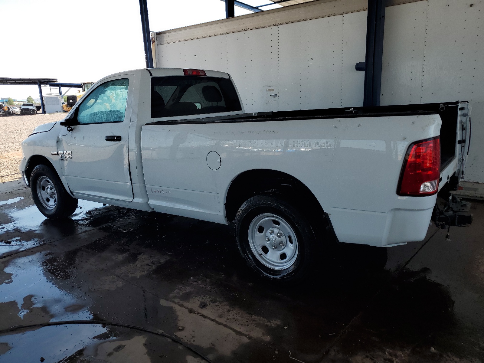 2023 Ram 1500 Classic Tradesman vin: 3C6JR6DG2PG640163