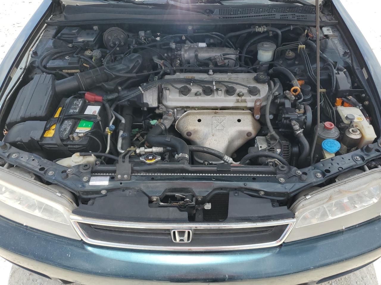 1996 Honda Accord Ex VIN: 1HGCD5661TA001264 Lot: 63384084