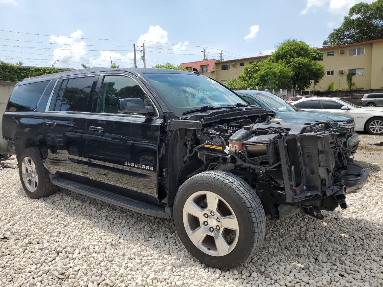 2017 Chevrolet Suburban C1500 Lt vin: 1GNSCHKCXHR128475