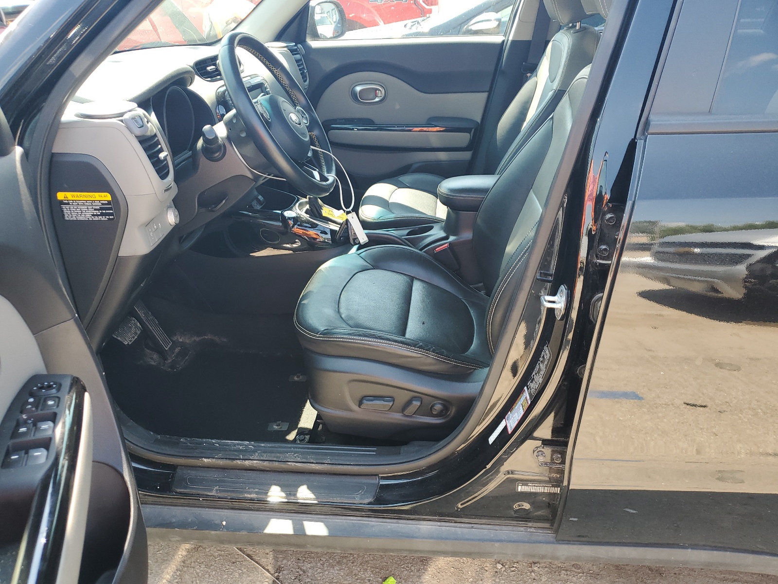 KNDJP3A50G7374928 2016 Kia Soul +