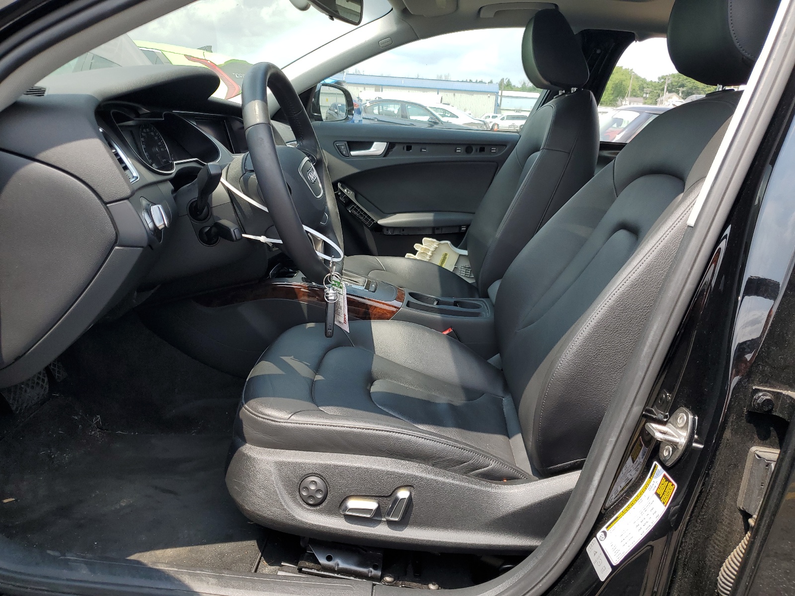 WAUBFAFL8EN007493 2014 Audi A4 Premium