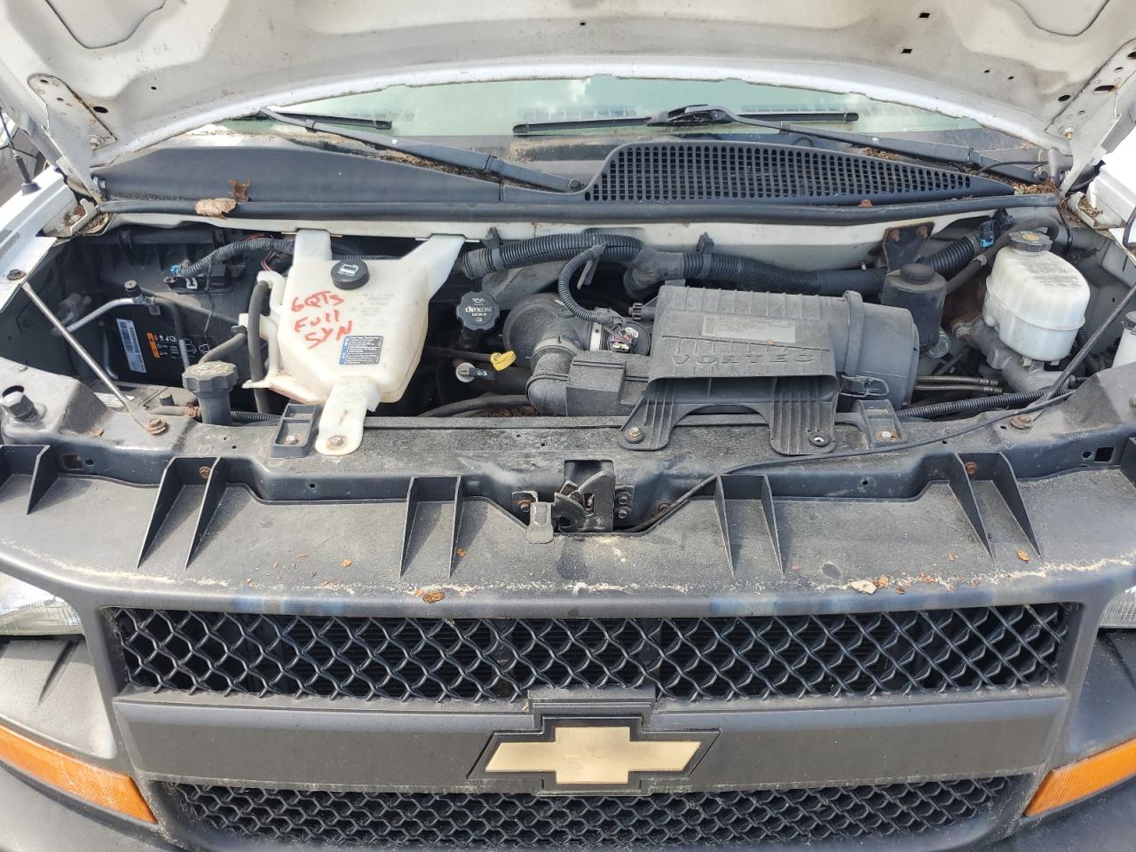 2013 Chevrolet Express - Image 12