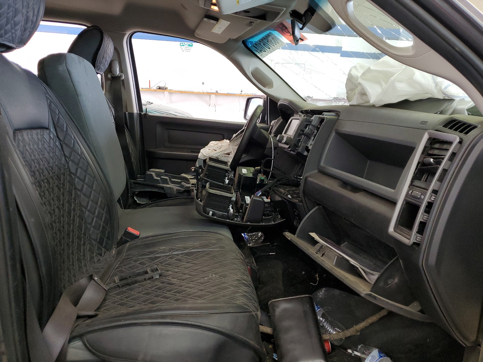 1C6RR7KT3HS638196 2017 Ram 1500 St