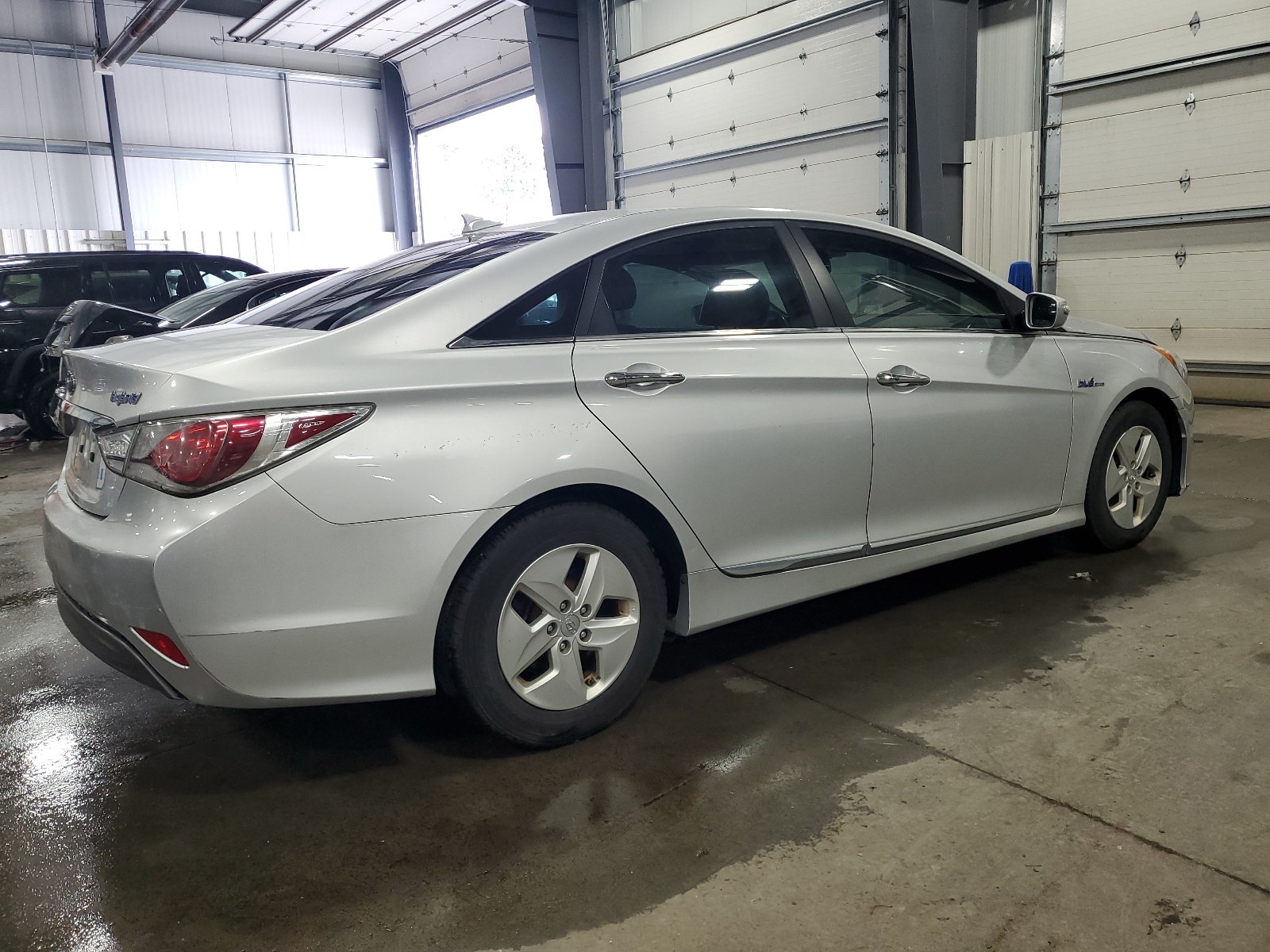 2012 Hyundai Sonata Hybrid vin: KMHEC4A47CA054847