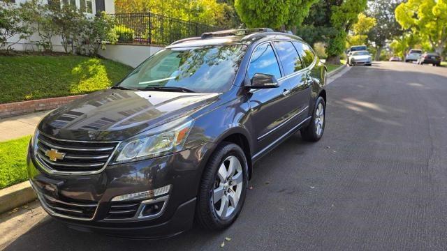 Паркетники CHEVROLET TRAVERSE 2015 Серый