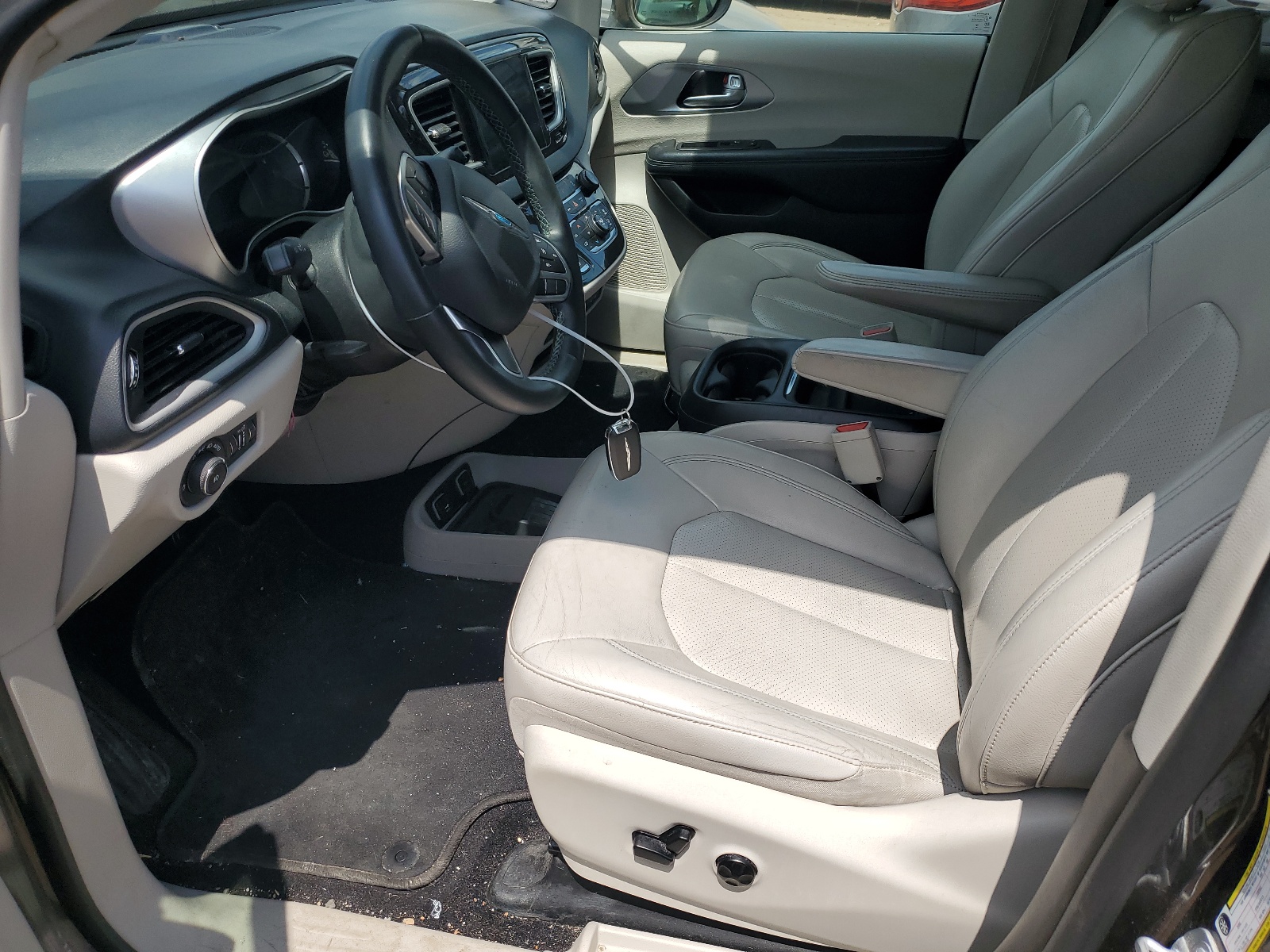 2C4RC1L79JR175660 2018 Chrysler Pacifica Hybrid Touring L