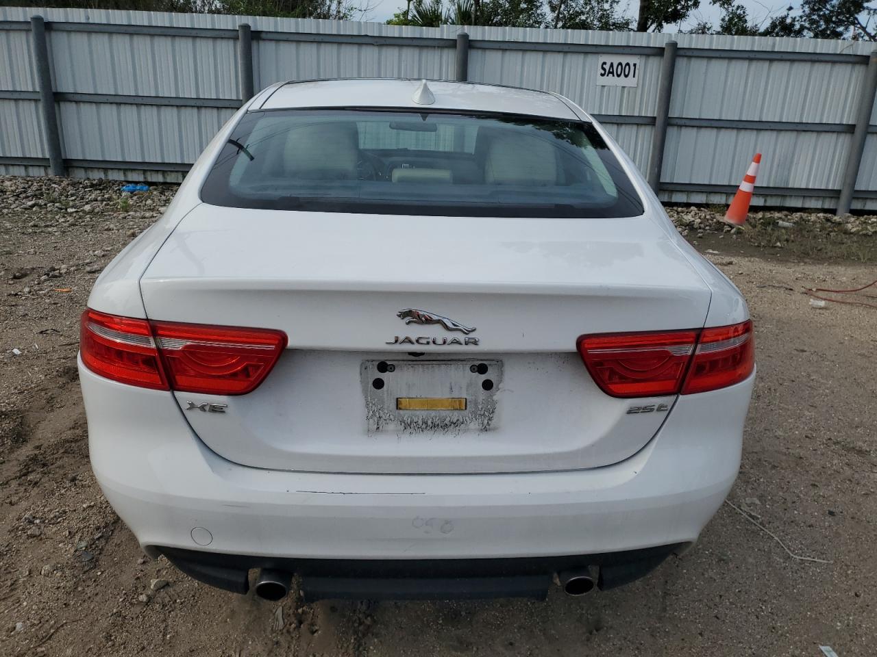 SAJAR4BG2HA972377 2017 Jaguar Xe