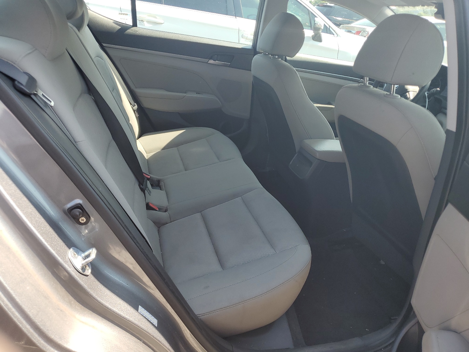 KMHD74LF4HU072873 2017 Hyundai Elantra Se