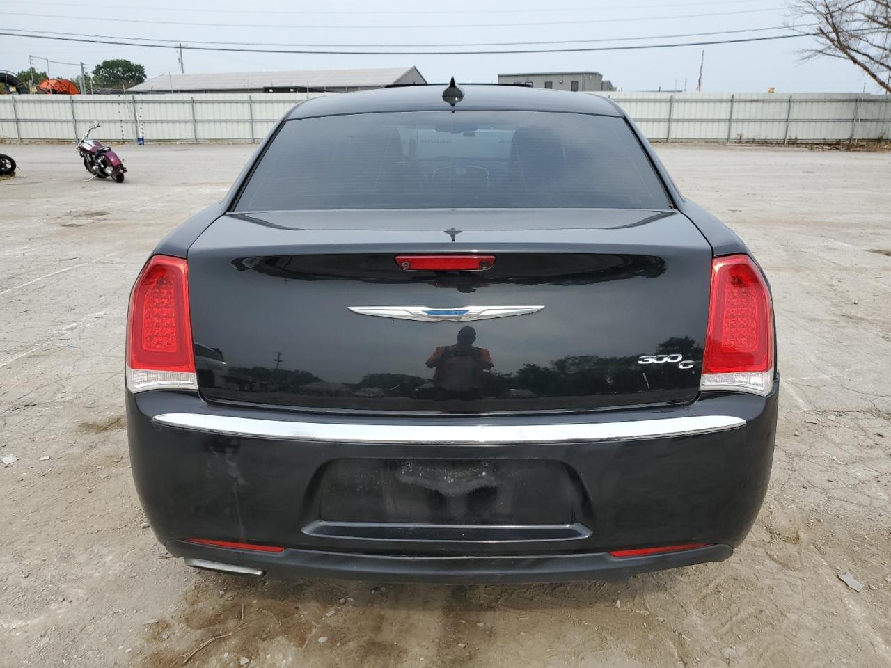 2017 Chrysler 300C VIN: 2C3CCAEG3HH564558 Lot: 64437994