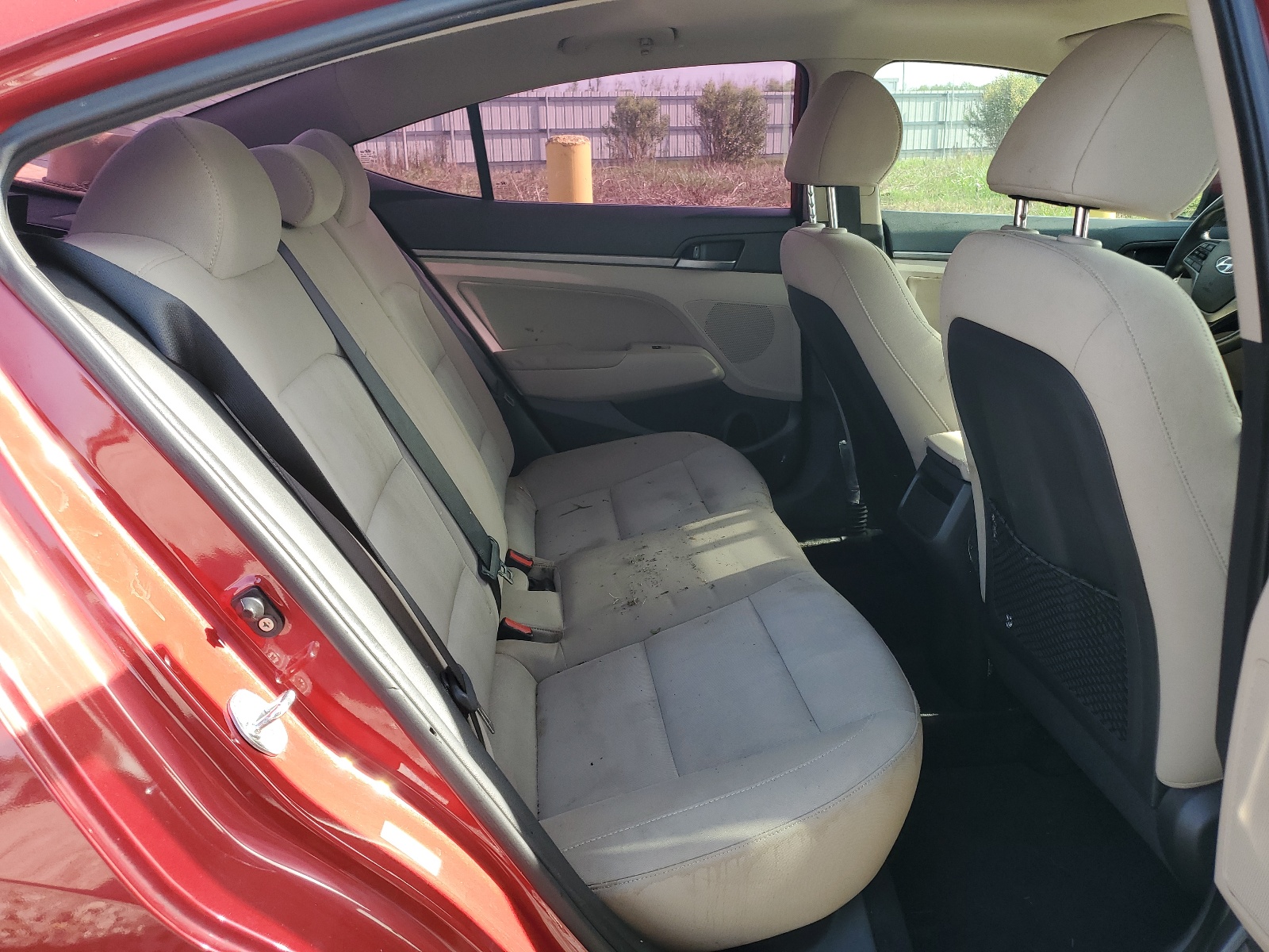 KMHD84LF9HU355606 2017 Hyundai Elantra Se