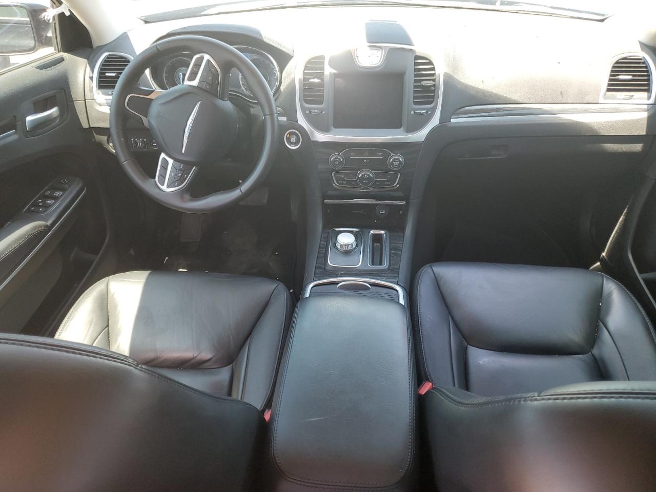 2020 Chrysler 300 Touring VIN: 2C3CCAAG6LH198027 Lot: 60934214