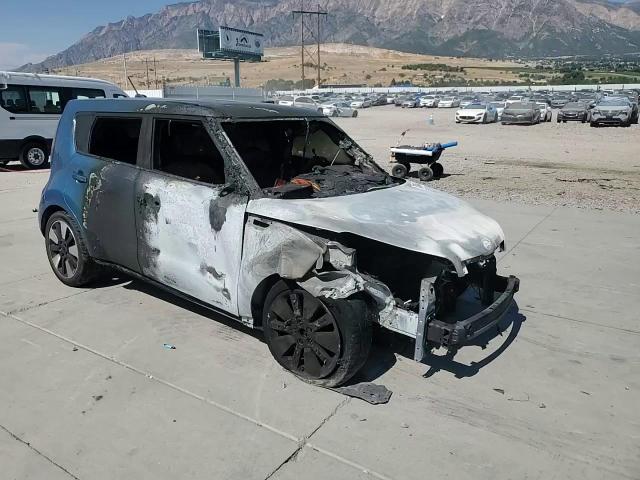 2017 Kia Soul + VIN: KNDJP3A53H7450143 Lot: 62088454