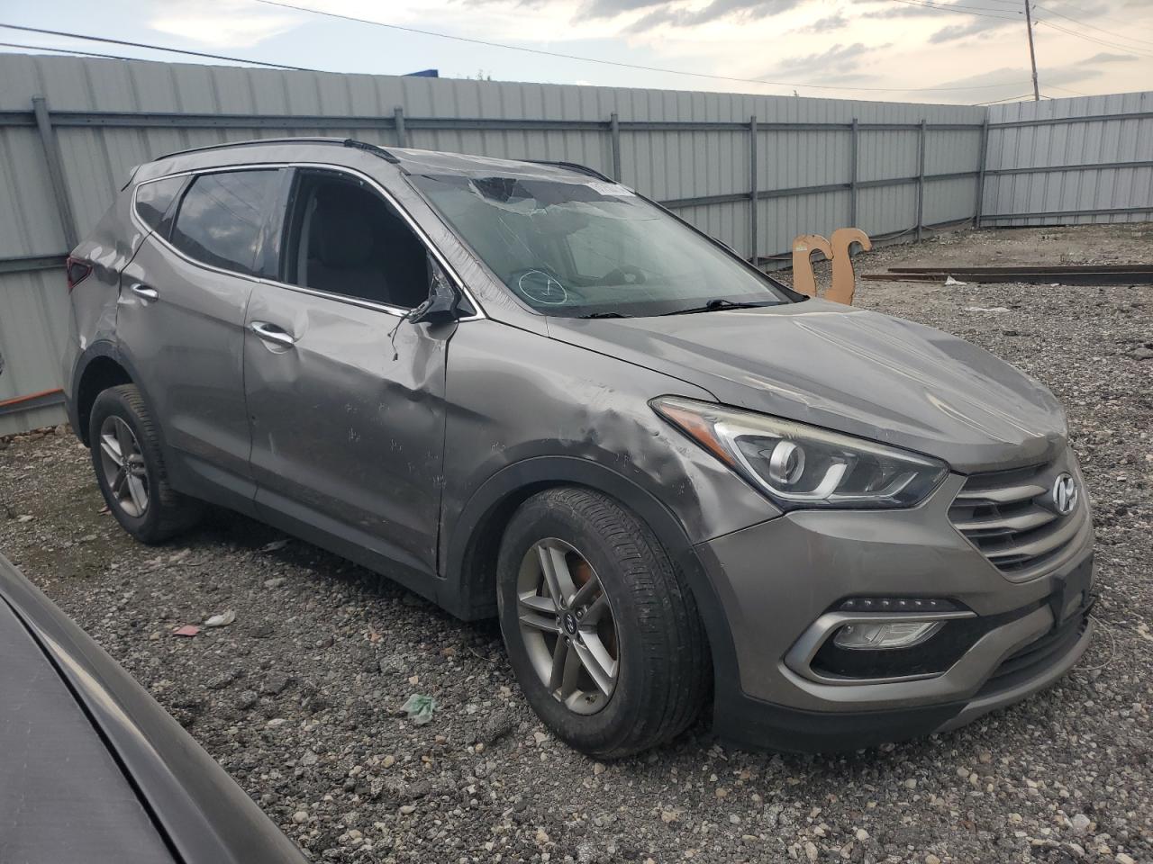 VIN 5XYZU3LB7JG515003 2018 HYUNDAI SANTA FE no.4