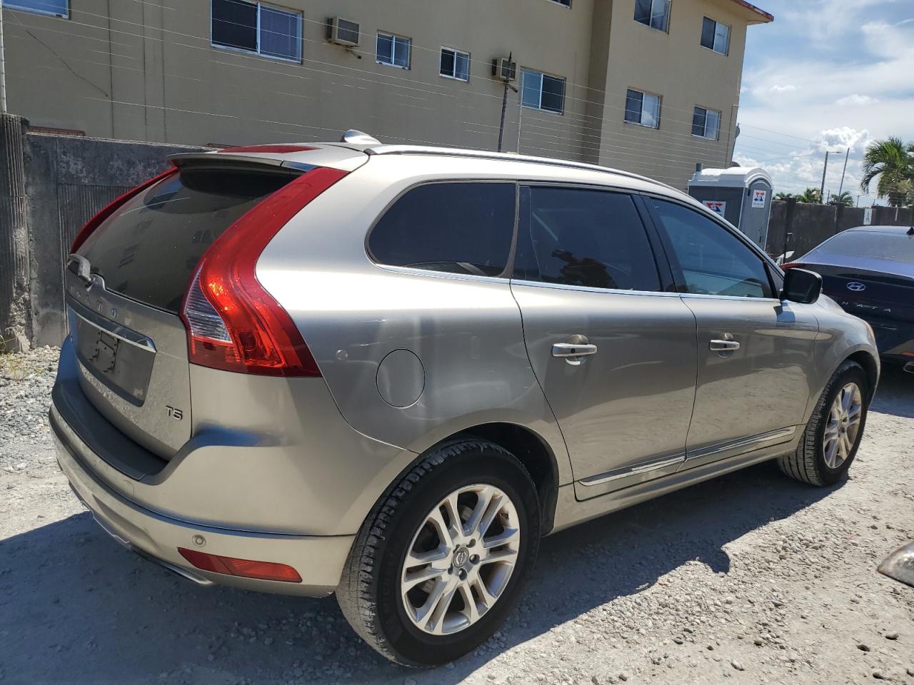 YV440MDC0F2601853 2015 Volvo Xc60 T5 Premier+