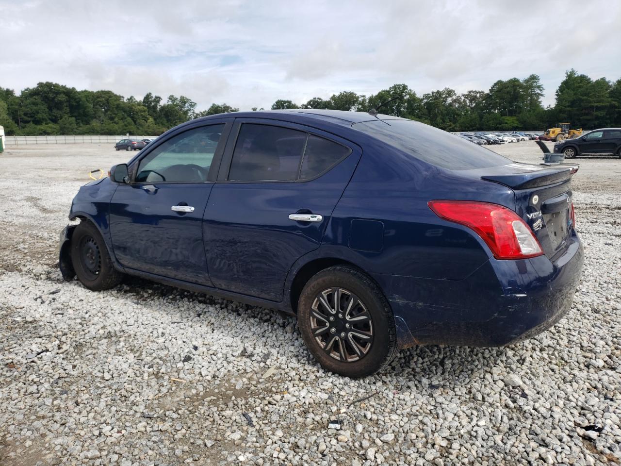 2013 Nissan Versa - Image 2