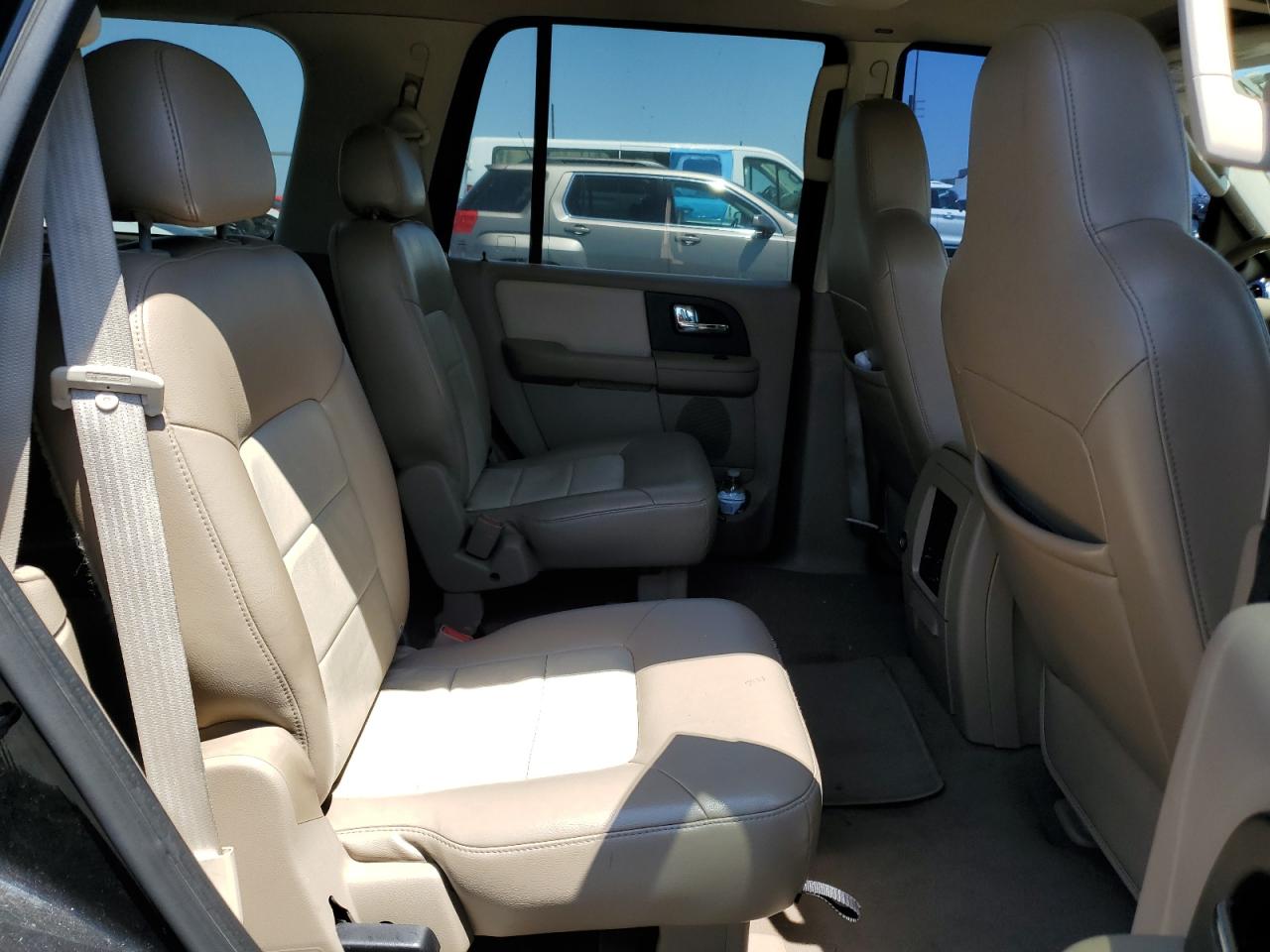 2005 Ford Expedition Eddie Bauer VIN: 1FMFU17525LB01466 Lot: 64671914
