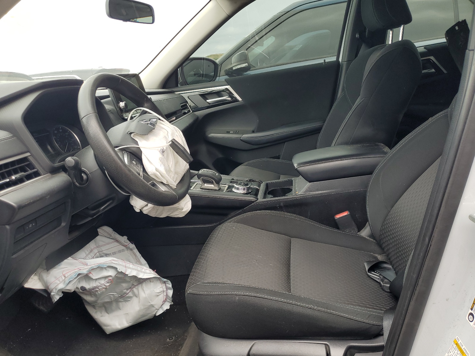 JA4J3TA87NZ027064 2022 Mitsubishi Outlander Es