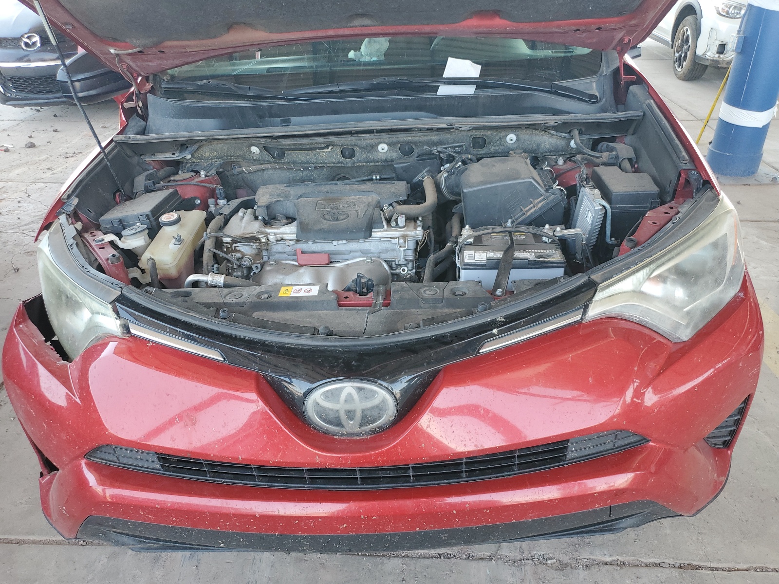 JTMZFREV0HJ141879 2017 Toyota Rav4 Le