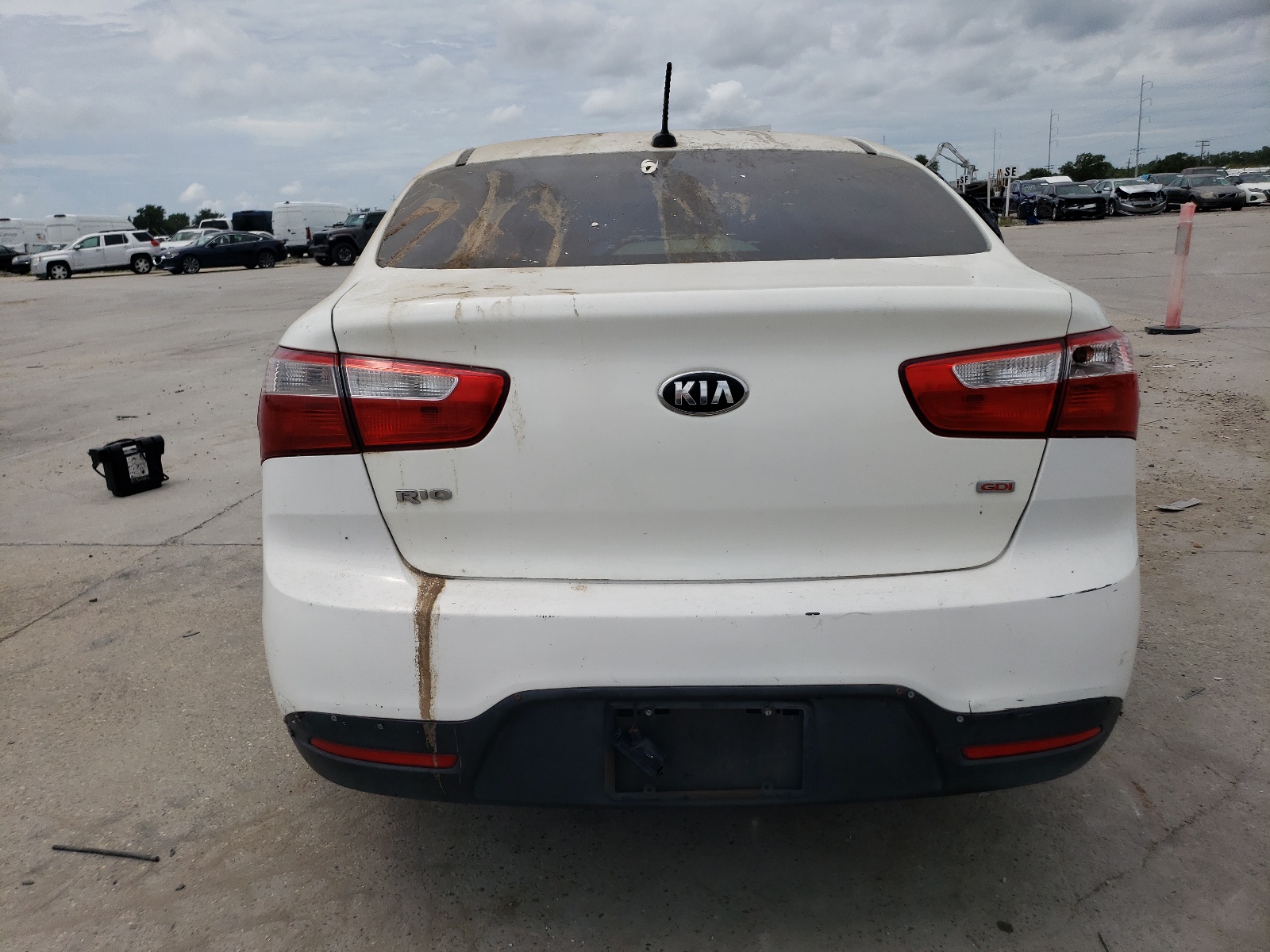 KNADM4A32F6467185 2015 Kia Rio Lx