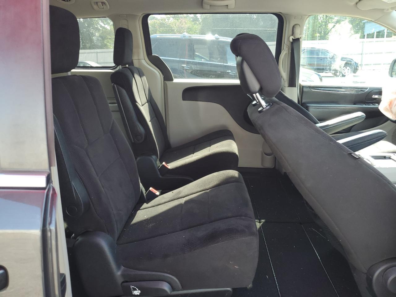 2011 Chrysler Town & Country Touring VIN: 2A4RR5DG9BR698063 Lot: 65346084