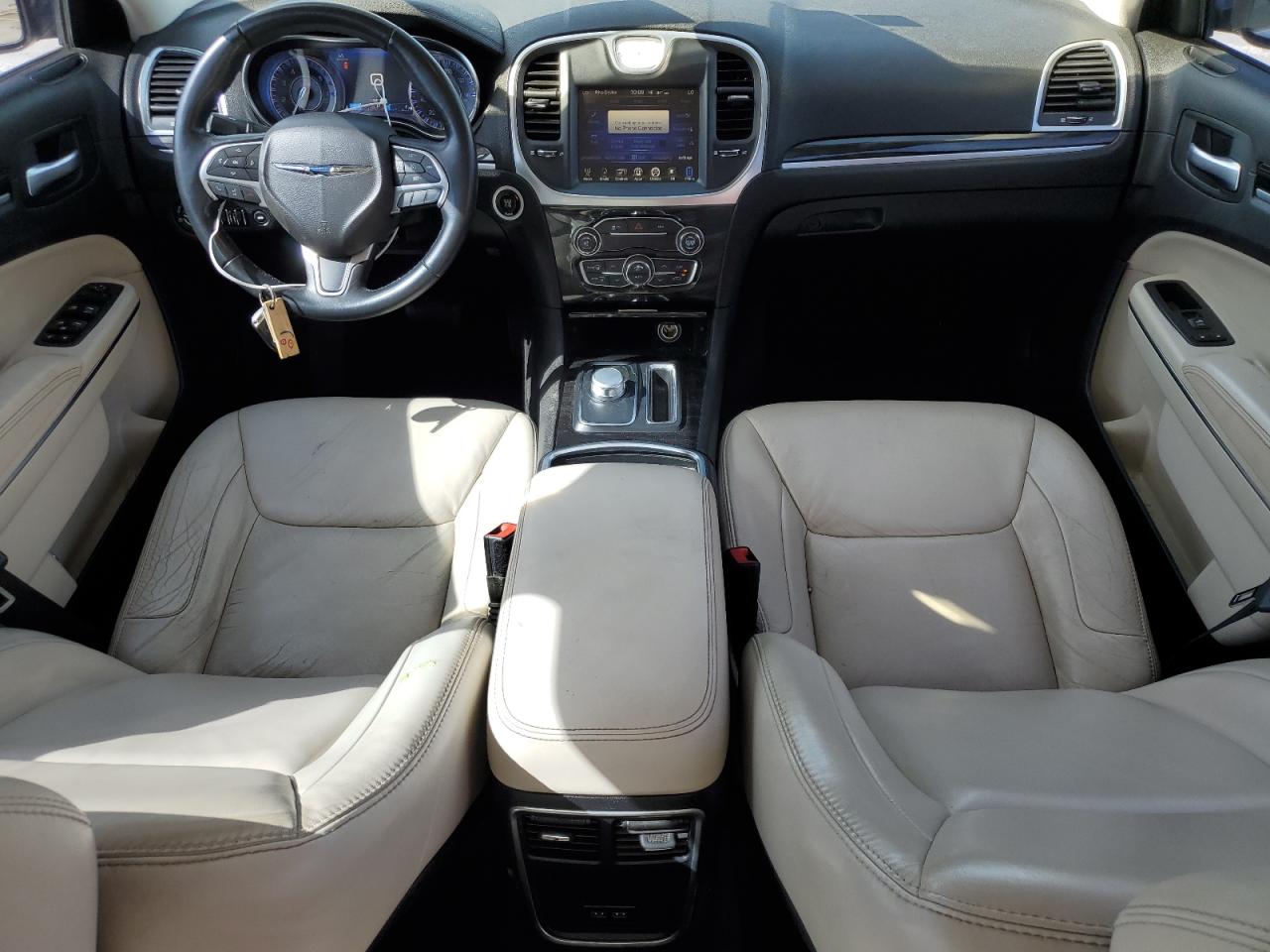 2015 Chrysler 300 Limited VIN: 2C3CCAAG0FH903909 Lot: 64144444