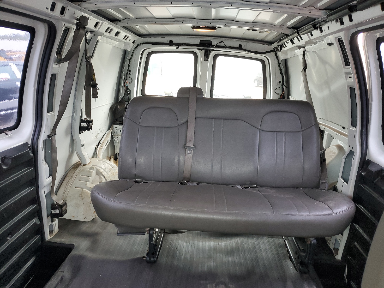 1GCWGFCA2D1111761 2013 Chevrolet Express G2500