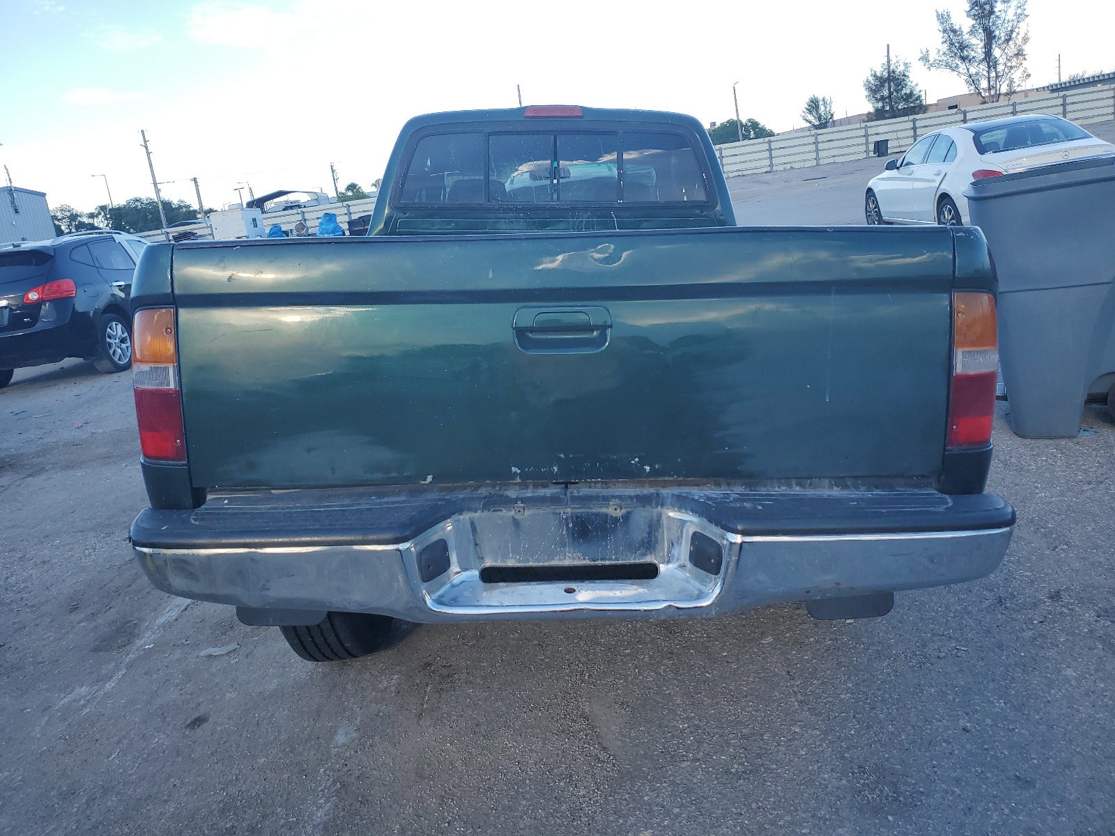 5TESM92N9YZ708897 2000 Toyota Tacoma Xtracab Prerunner