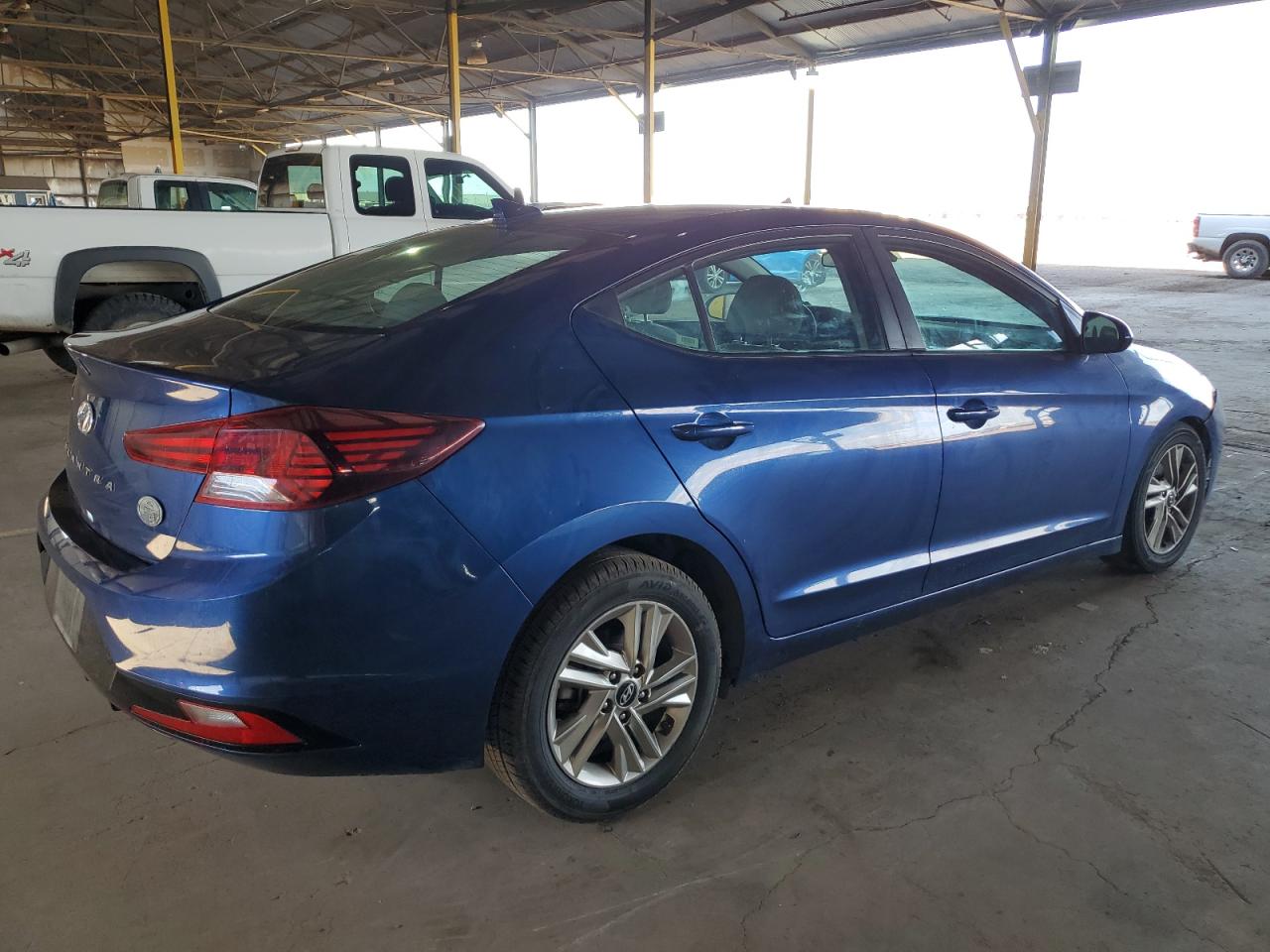 2019 Hyundai Elantra Sel vin: 5NPD84LF5KH447009