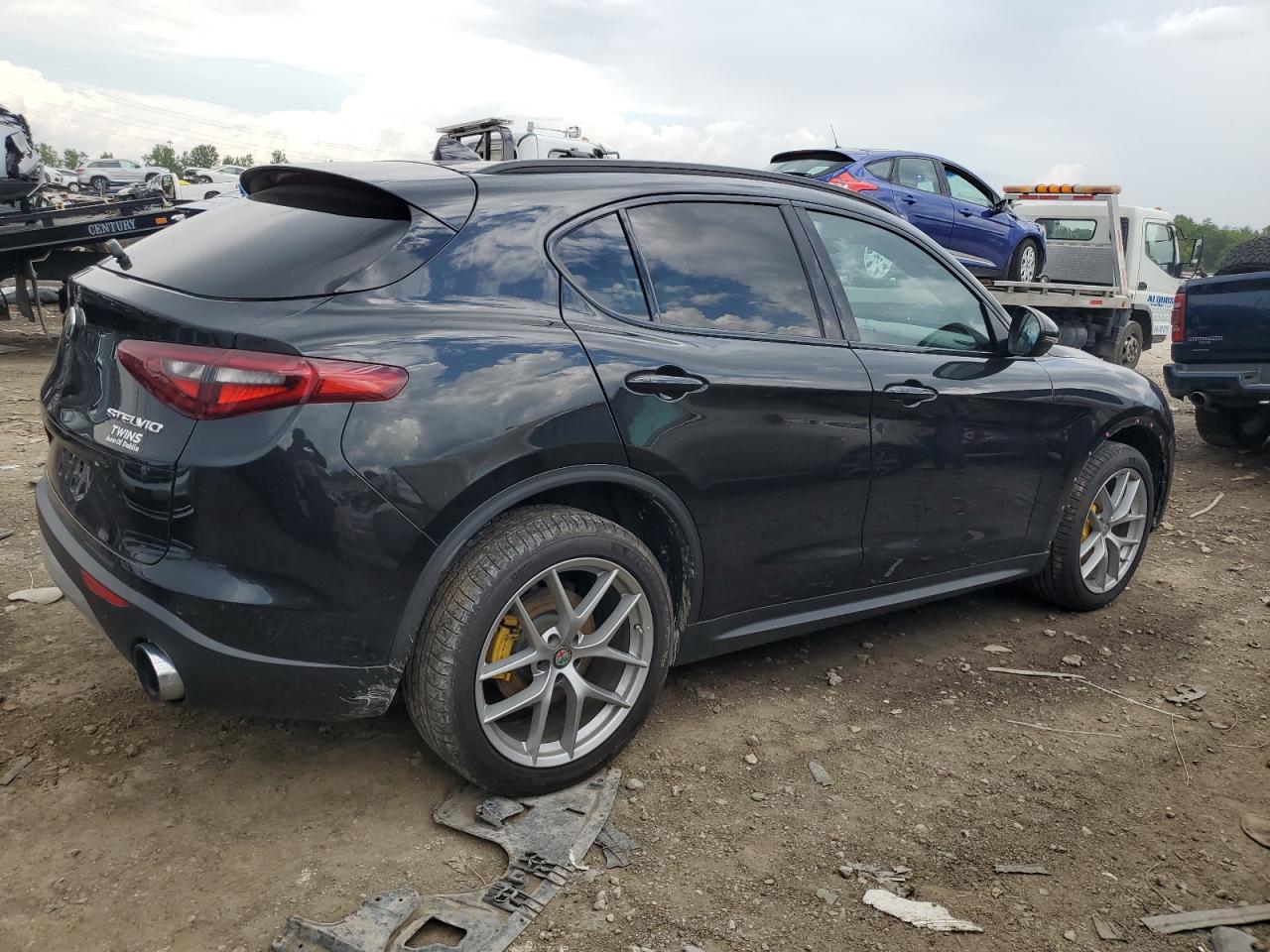 2018 Alfa Romeo Stelvio Sport VIN: ZASFAKPN1J7B91786 Lot: 62727284