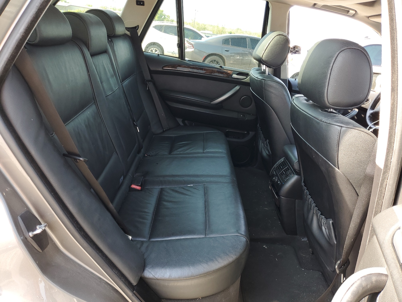 5UXFB53595LV13910 2005 BMW X5 4.4I