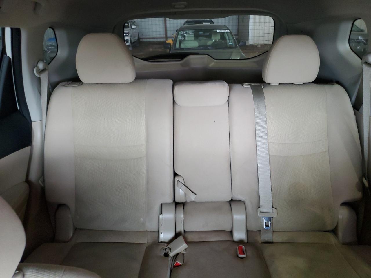 2015 Nissan Rogue S VIN: 5N1AT2MT2FC850470 Lot: 64320814