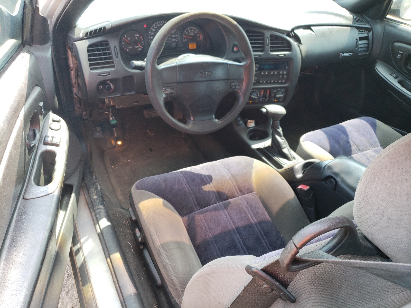 2G1WW12E649106979 2004 Chevrolet Monte Carlo Ls