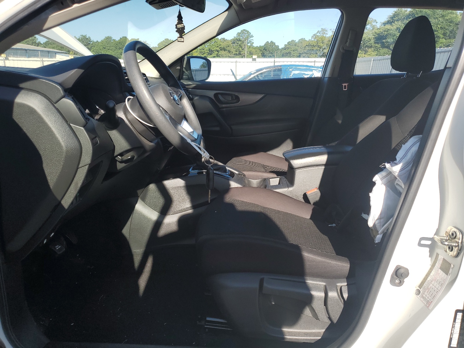 JN1BJ1AW8NW472484 2022 Nissan Rogue Sport S