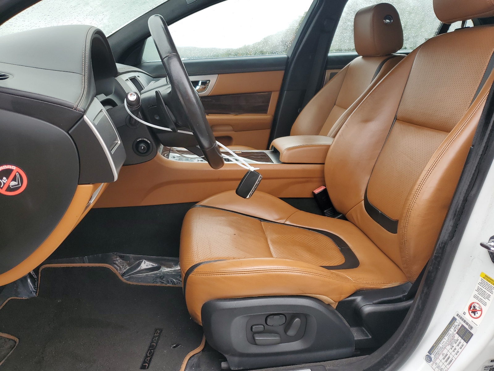 SAJWJ0FF2F8U66561 2015 Jaguar Xf 3.0 Sport Awd