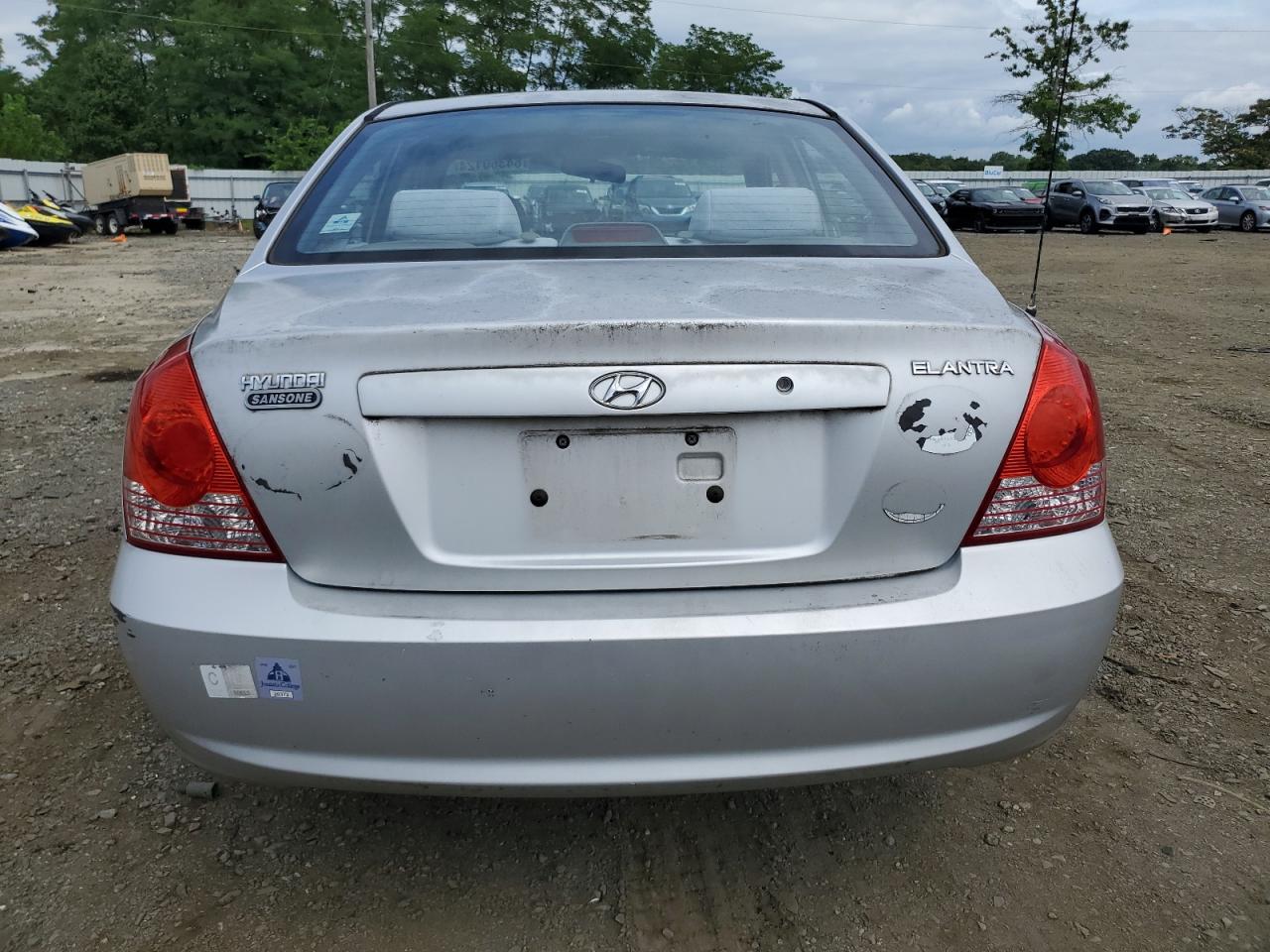 2004 Hyundai Elantra Gls VIN: KMHDN46D24U775432 Lot: 64360124