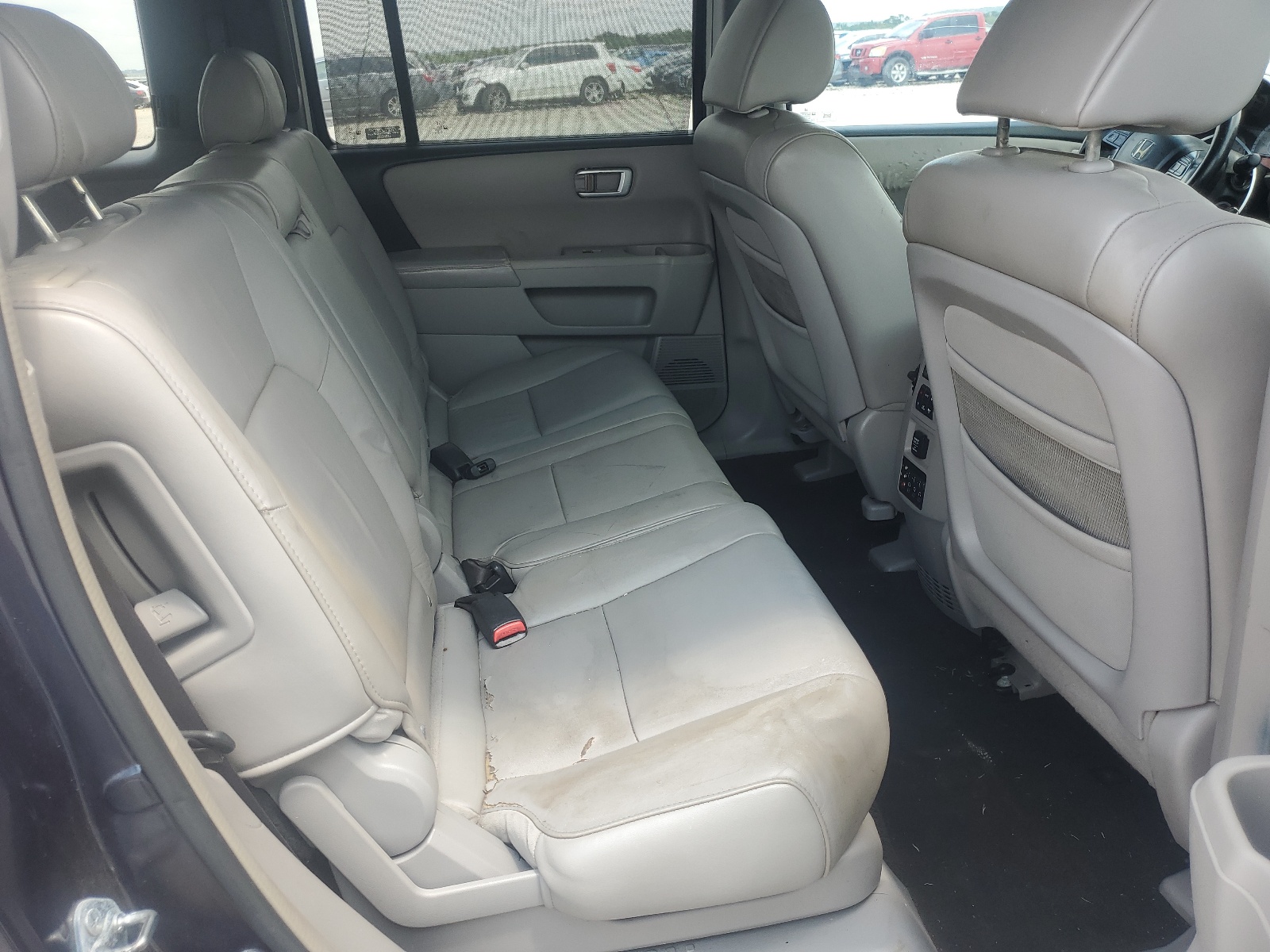 5FNYF38949B023821 2009 Honda Pilot Touring