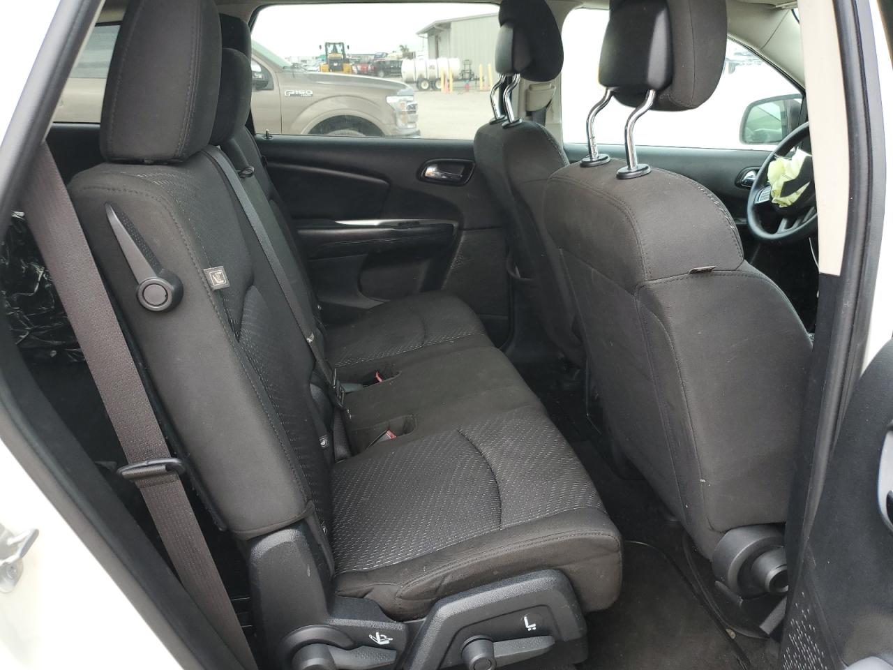 2016 Dodge Journey - Image 11